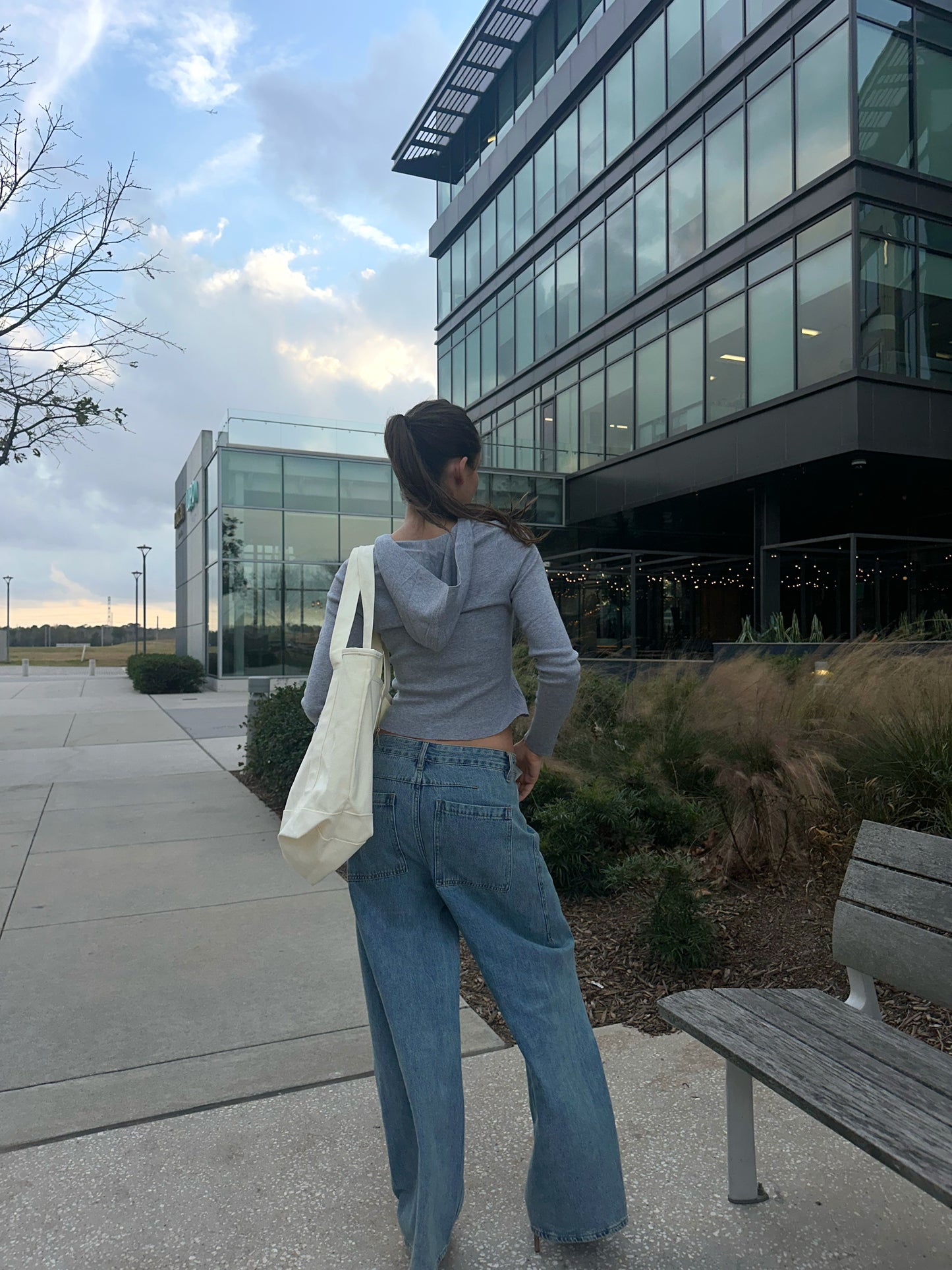Model Off Duty Zip