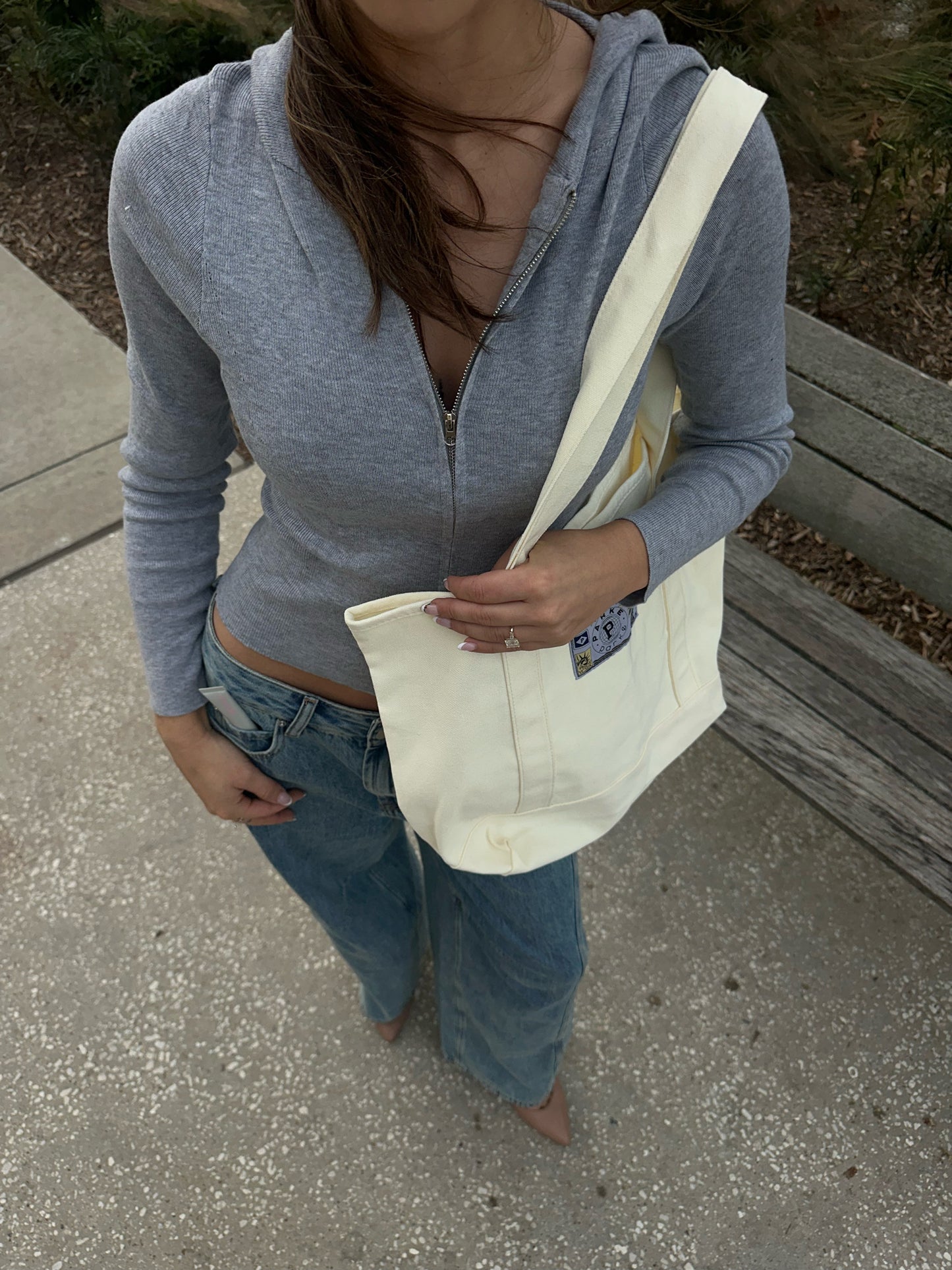 Model Off Duty Zip